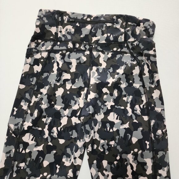 Sweaty Betty Green Elephant Camo Zero Gravity 7/8 Running Leggings - Picture 3 of 7
